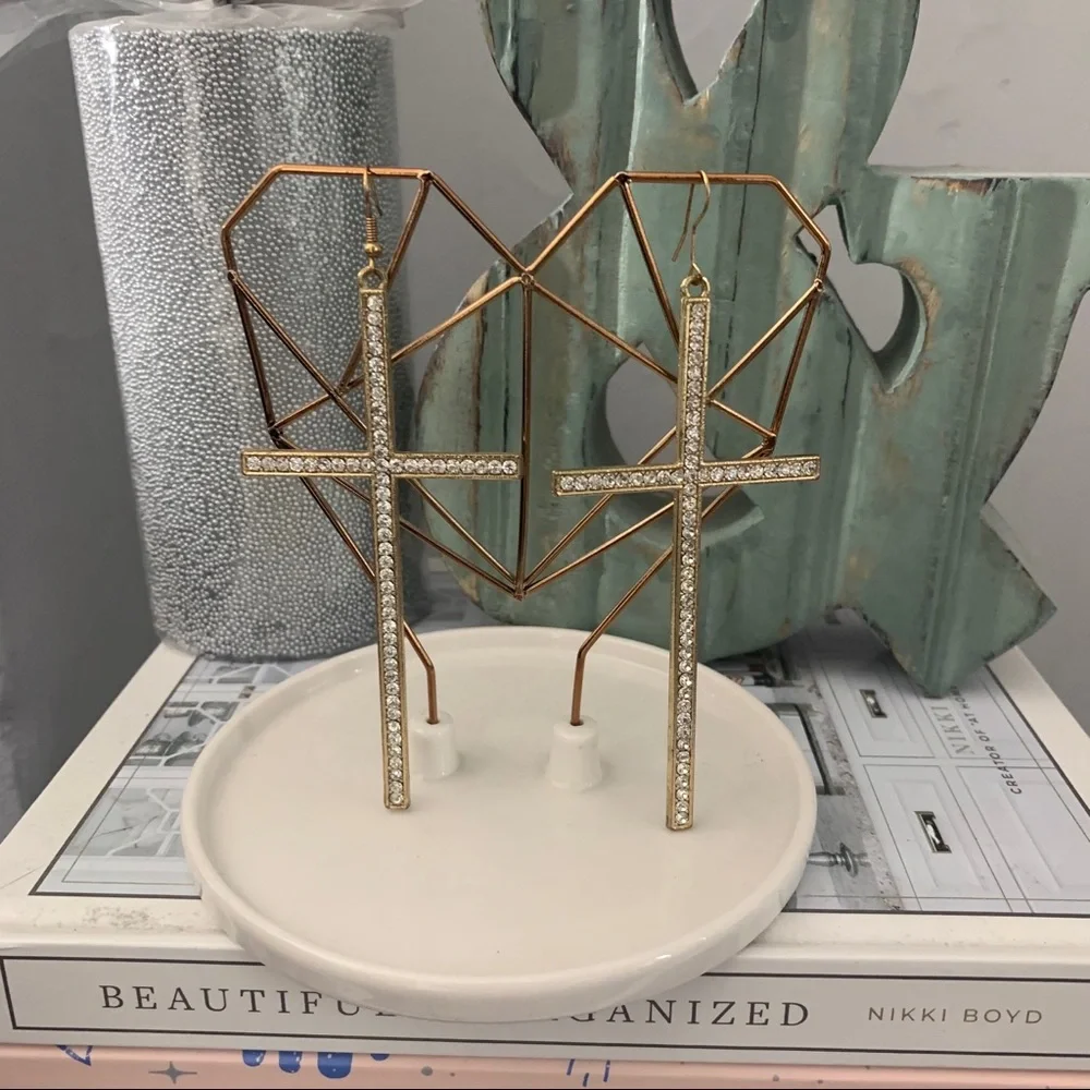 Large Cross earrings - Picture 3 of 7